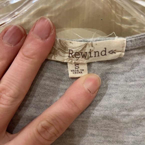 Rewind shirt with lace front - Picture 2 of 3